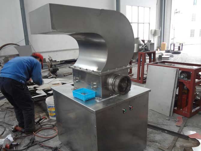 CSJ系列粗粉碎機