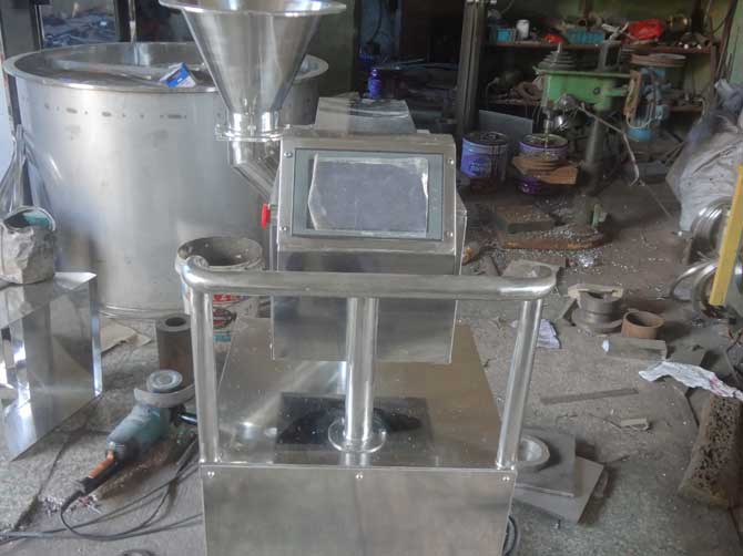 KZL型快速整粒(粉碎)機